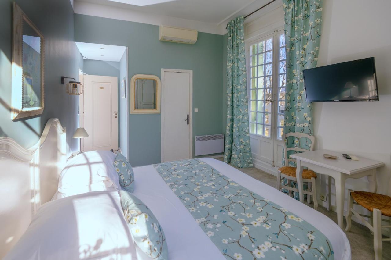 Demeures Et Chateaux Hotel L'Hermitage Pernes-les-Fontaines Bagian luar foto