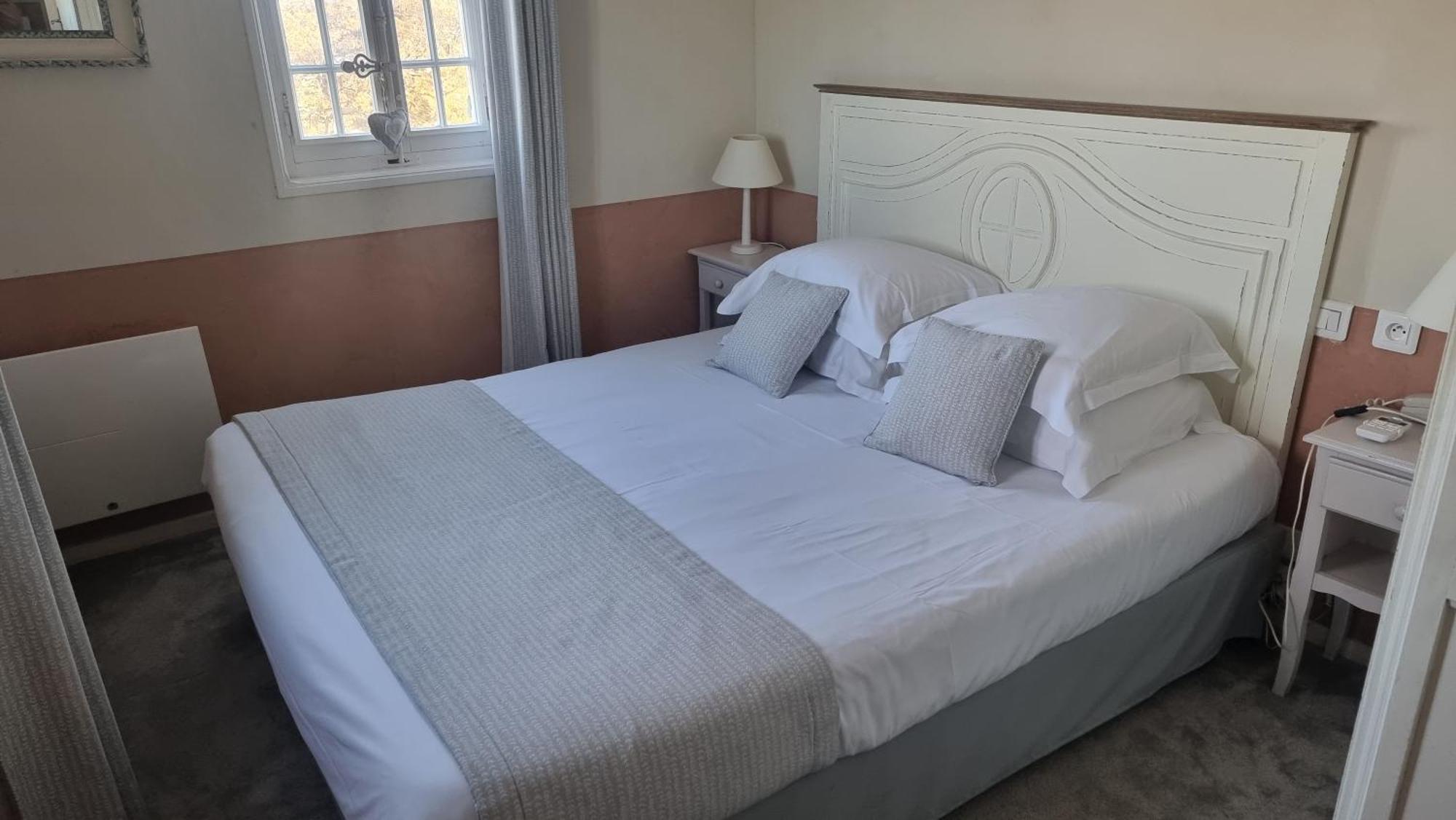 Demeures Et Chateaux Hotel L'Hermitage Pernes-les-Fontaines Bagian luar foto