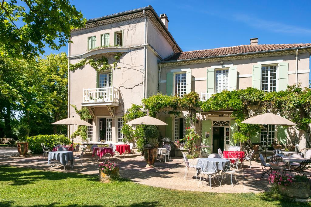 Demeures Et Chateaux Hotel L'Hermitage Pernes-les-Fontaines Bagian luar foto